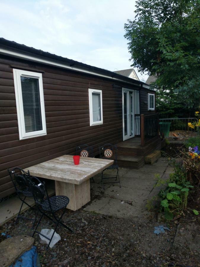 Tarrareoch Guest House Bathgate Bagian luar foto