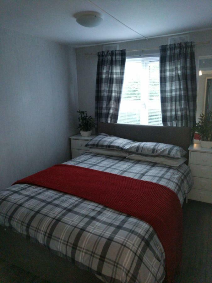 Tarrareoch Guest House Bathgate Bagian luar foto